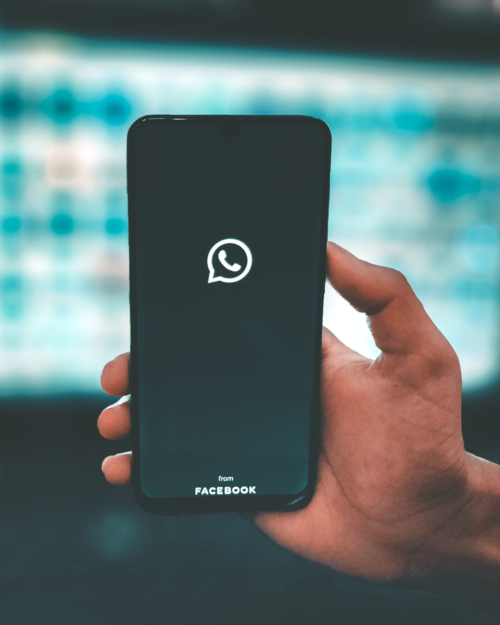 Whatsapp met een vast telefoonnummer.
